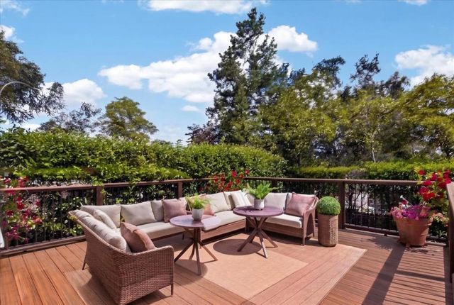3723 Alameda De Las Pulgas, Menlo Park, CA 94025