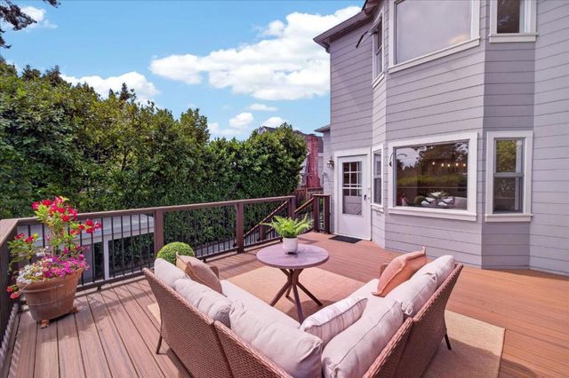 3723 Alameda De Las Pulgas, Menlo Park, CA 94025