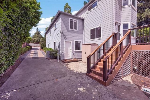 3723 Alameda De Las Pulgas, Menlo Park, CA 94025