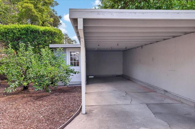 3723 Alameda De Las Pulgas, Menlo Park, CA 94025