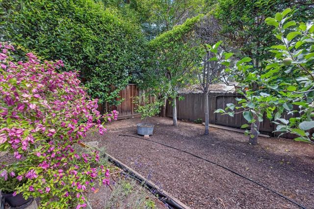 3723 Alameda De Las Pulgas, Menlo Park, CA 94025