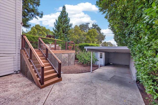 3723 Alameda De Las Pulgas, Menlo Park, CA 94025