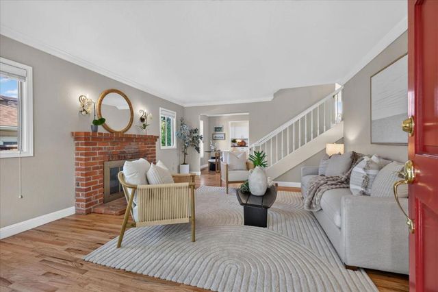 3723 Alameda De Las Pulgas, Menlo Park, CA 94025