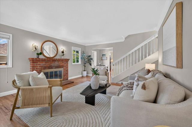 3723 Alameda De Las Pulgas, Menlo Park, CA 94025