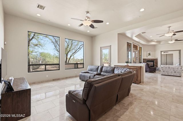 423 N Heritage Point Place, Sahuarita, AZ 85629