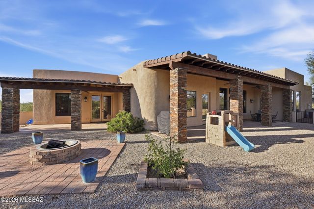 423 N Heritage Point Place, Sahuarita, AZ 85629