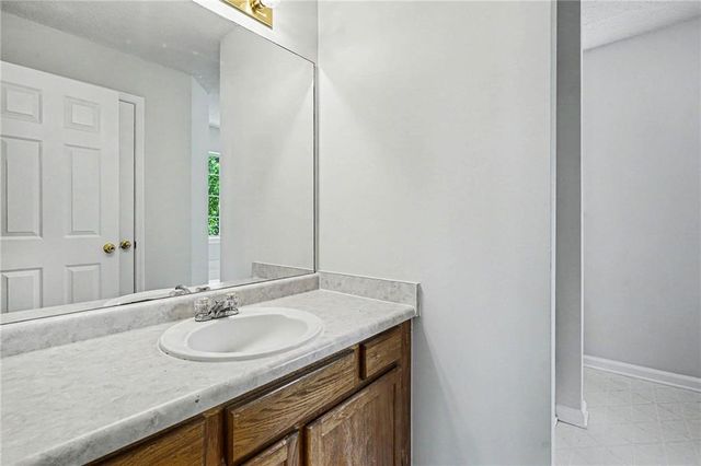 4967 Mckinley Drive, Lula, GA 30554