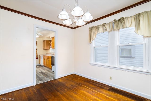 302 Cedar Avenue, Steubenville, OH 43952