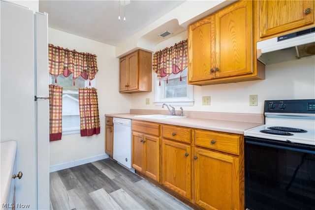 302 Cedar Avenue, Steubenville, OH 43952