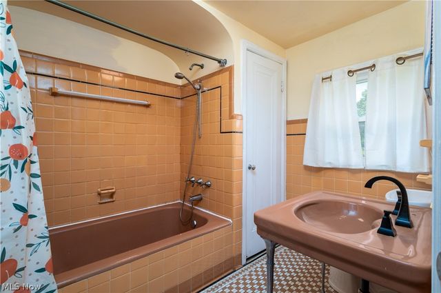 302 Cedar Avenue, Steubenville, OH 43952