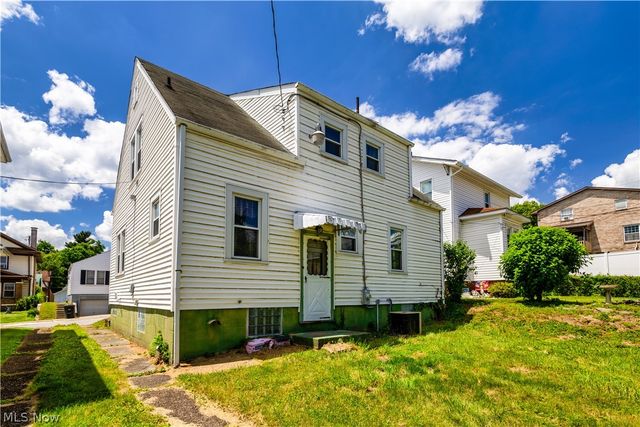 302 Cedar Avenue, Steubenville, OH 43952