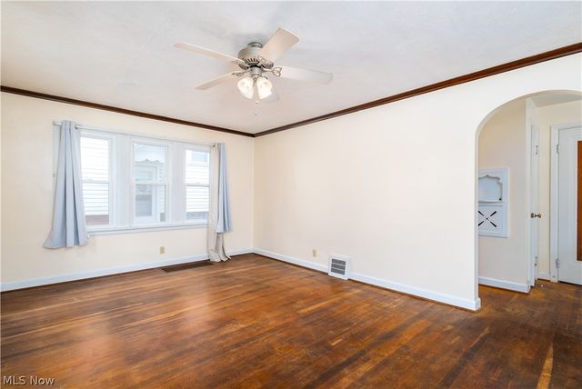 302 Cedar Avenue, Steubenville, OH 43952