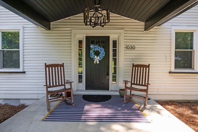 1030 Upper Creek Rd, Vanleer, TN 37181