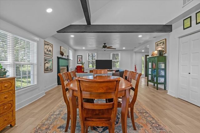 1030 Upper Creek Rd, Vanleer, TN 37181