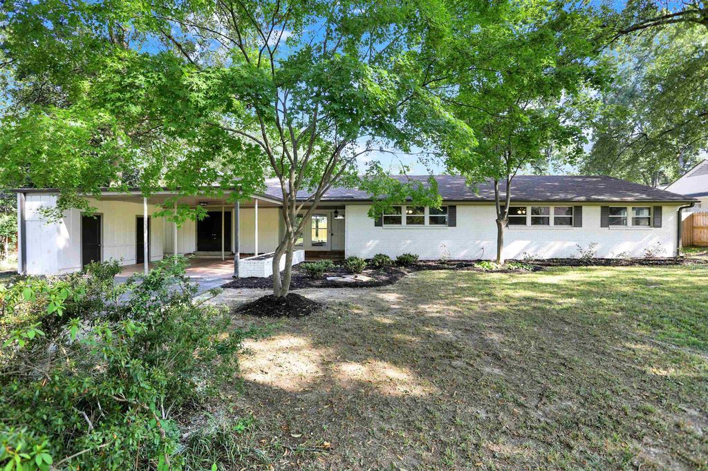 5188 GWYNNE RD, Memphis, TN 38117