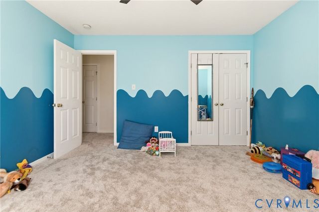 5343 Nairn Ln, Chester, VA 23831