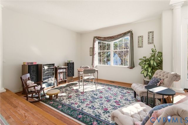 5343 Nairn Ln, Chester, VA 23831