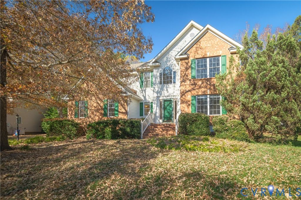 5343 Nairn Ln, Chester, VA 23831