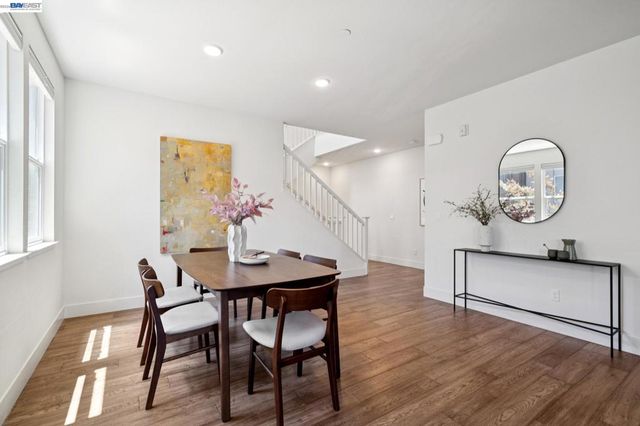 472 Diller St, Alameda, CA 94501