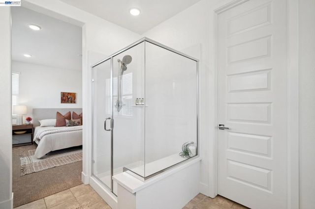 472 Diller St, Alameda, CA 94501