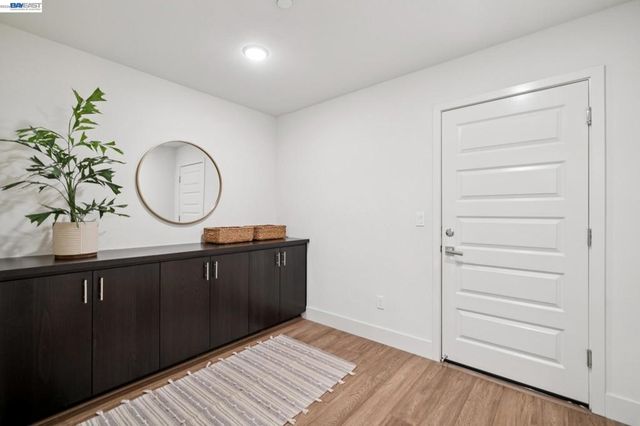 472 Diller St, Alameda, CA 94501