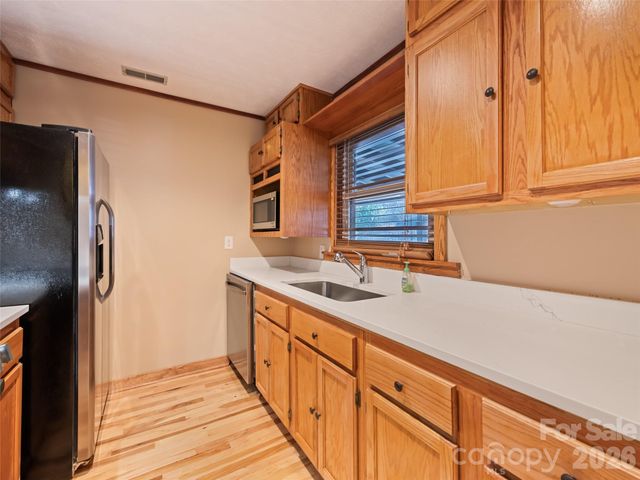 36 Mulberry Lane, Maggie Valley, NC 28751