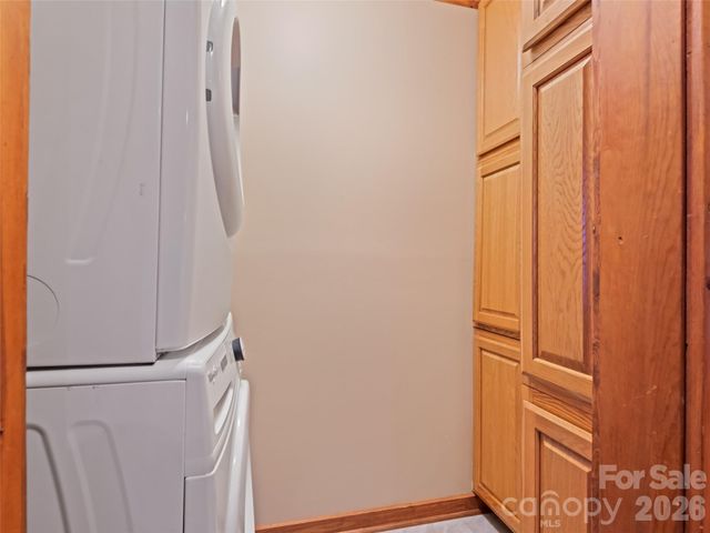 36 Mulberry Lane, Maggie Valley, NC 28751