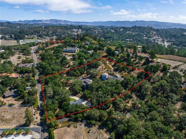 155 Moore Lane, Arroyo Grande, CA 93420