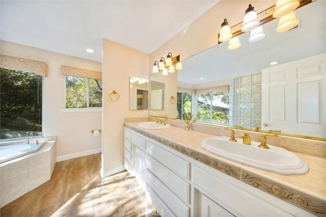 155 Moore Lane, Arroyo Grande, CA 93420