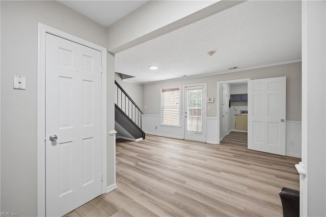 6229 Lippizan CIR, Virginia Beach, VA 23464
