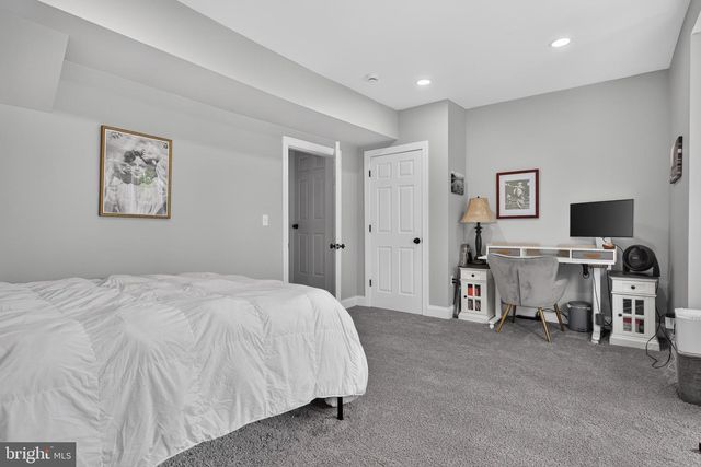 235 GREEN ST, Lancaster, PA 17602