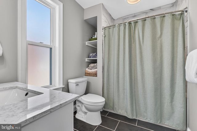 235 GREEN ST, Lancaster, PA 17602