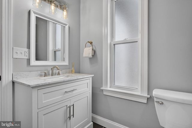 235 GREEN ST, Lancaster, PA 17602
