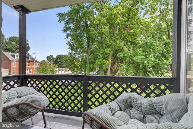 235 GREEN ST, Lancaster, PA 17602