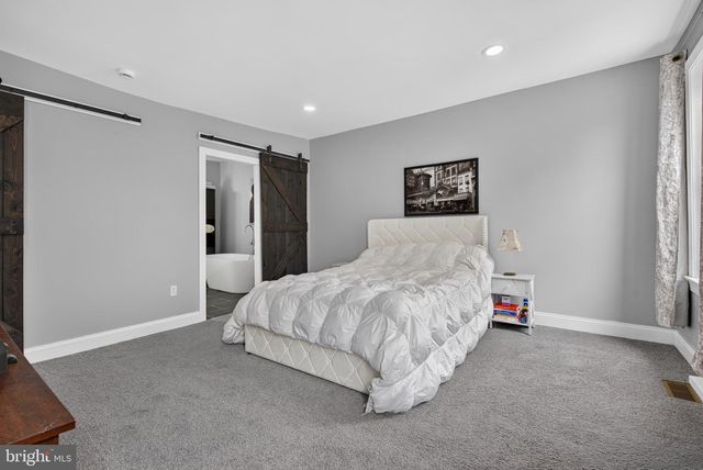 235 GREEN ST, Lancaster, PA 17602