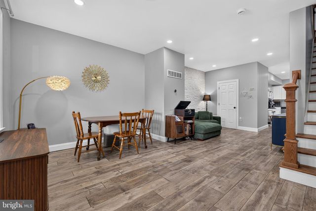 235 GREEN ST, Lancaster, PA 17602
