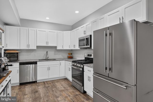 235 GREEN ST, Lancaster, PA 17602