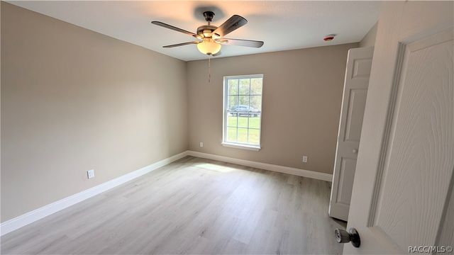 7708 N Paris Drive, Dunnellon, FL 34434