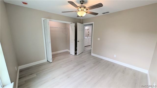 7708 N Paris Drive, Dunnellon, FL 34434