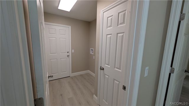 7708 N Paris Drive, Dunnellon, FL 34434