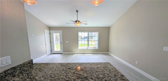 7708 N Paris Drive, Dunnellon, FL 34434