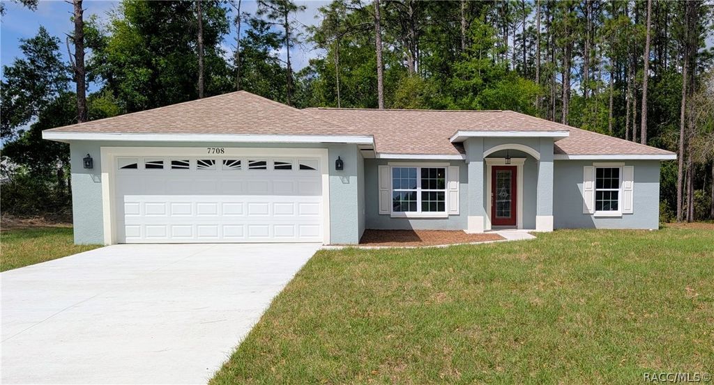7708 N Paris Drive, Dunnellon, FL 34434