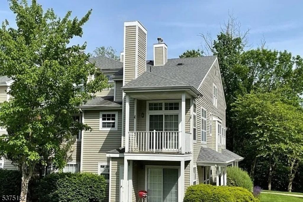 1114 Hyde Park Ct 1114, Mahwah Twp., NJ 07430