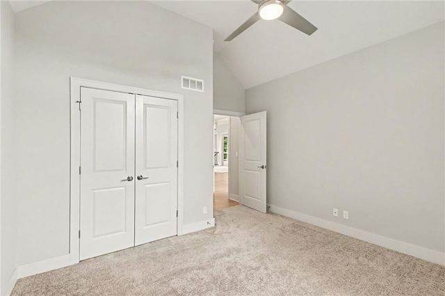 8193 Valley Road, Lenexa, KS 66220