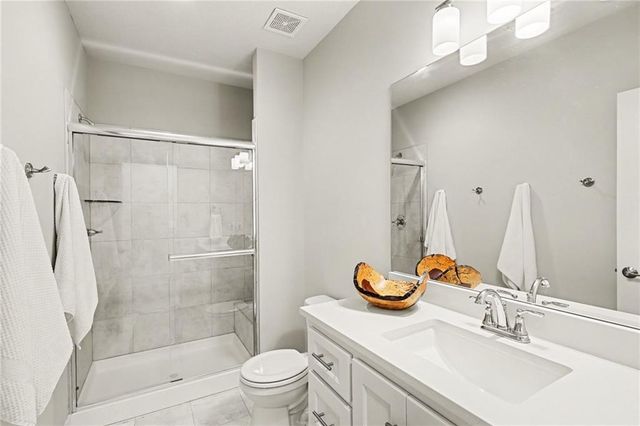 8193 Valley Road, Lenexa, KS 66220