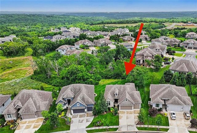 8193 Valley Road, Lenexa, KS 66220