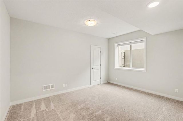 8193 Valley Road, Lenexa, KS 66220