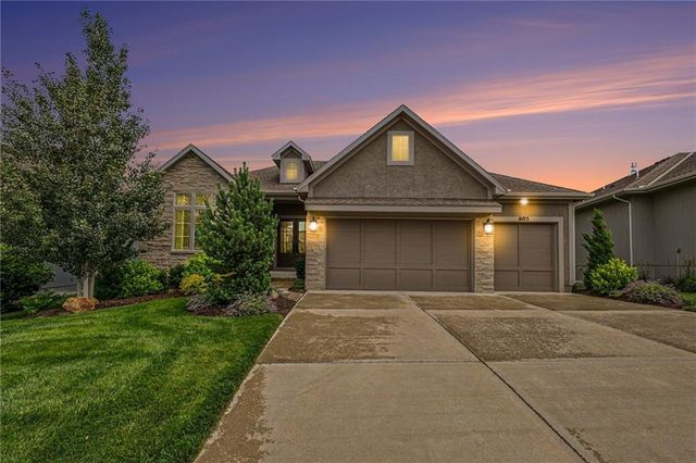 8193 Valley Road, Lenexa, KS 66220