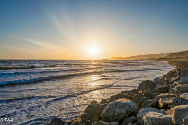 5390 Rincon Beach Park Drive, Ventura, CA 93001