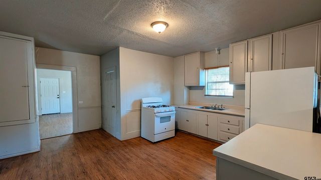 306 Inwood, Bullard, TX 75757